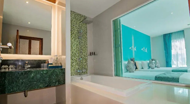 Двухместный номер Deluxe Fishermens Harbour Urban Resort - SHA Extra Plus