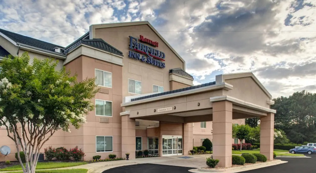 Fairfield Inn & Suites Emporia I-95, Забронировать Отель Эмпория Виргиния