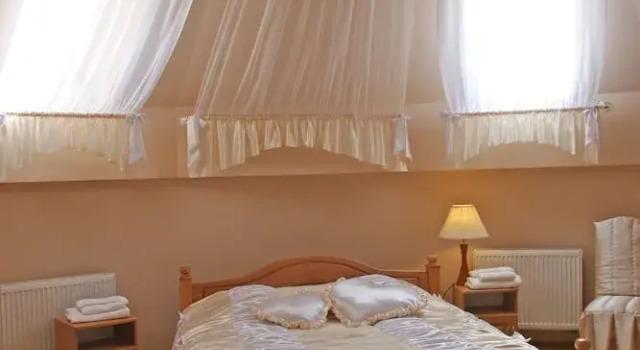 Deluxe Zimmer Ekran Hotel