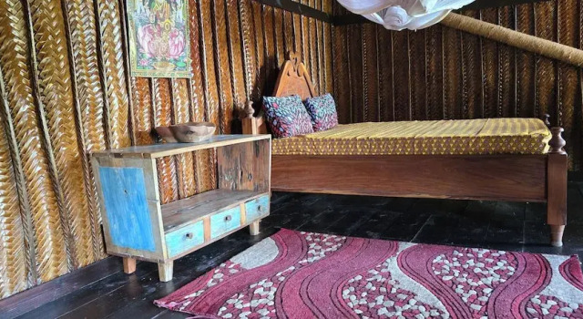 Salama & Mbuyuni Bungalows, Varaa Hotelli Hotellit Pvani region uima-altaalla, Uima-allas