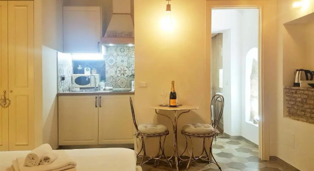 Colosseo Sweet Home, Забронировать Отель Рионе Монти Рим, рядом с Посольство США в Риме