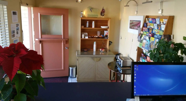 La Jolla Village Lodge, Забронировать Отель Ла-Хойя Сан-Диего, рядом с La Jolla Historical Society