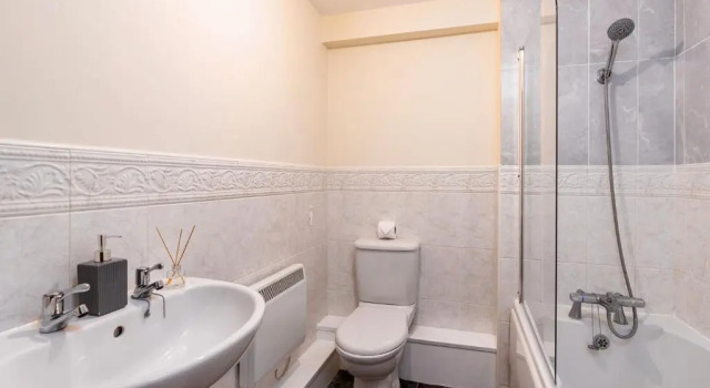Апартаменты Cosy Apartment & Central Location & Contractors & DSA