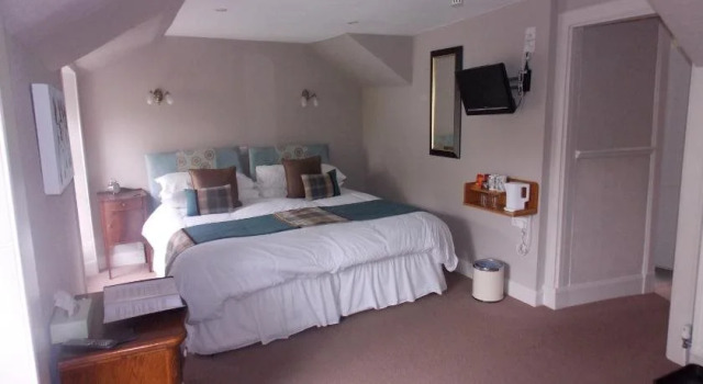 Fascadail House Bed  Breakfast, Забронировать Отель Отели Glasgow & The Clyde Valley с парковкой, Парковка