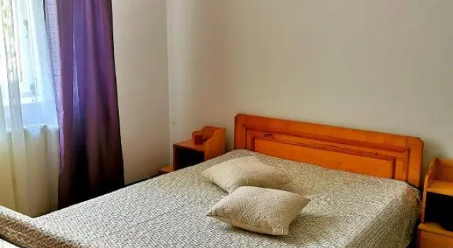 Summer Vibe Apartment, Rezerwuj Apartament Hotele w Nehoiasu z parkingiem, Parking