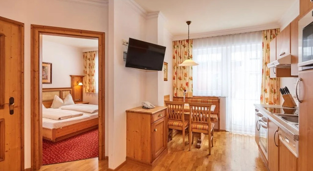 Hotel Almschlössl & Schrotteralm, Prenota Hotel Obertauern Salisburgo, vicino a Kehrkopfbahn