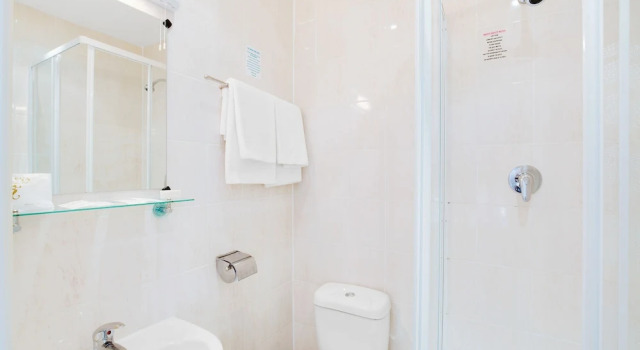 Семейный номер Standard Queens Park Hotel