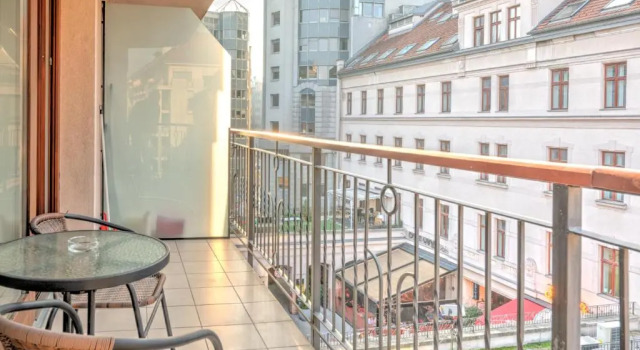 Appartement met balkon Central Capital Apartments
