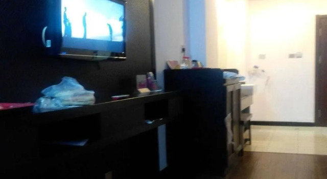 Aizunke Commercial Hotel, Book Hotel Hoteller i Haiyang med parkering, Parkering