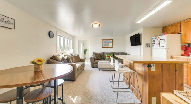 Апартаменты Cozy Apt < 1 Mi Near Lake Huron & Mackinac Island!