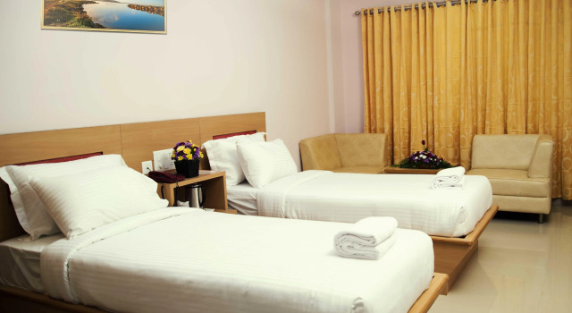 Hotel Rainbow Suites, Забронировать Отель Отели штата Кералы 4 звезды, 4*
