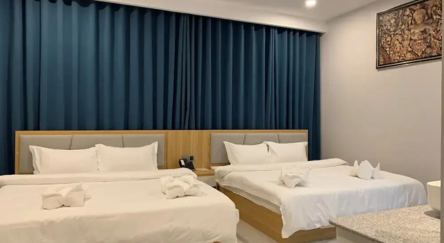 Четырёхместный номер Deluxe Nico’s Hotel and SkyBar
