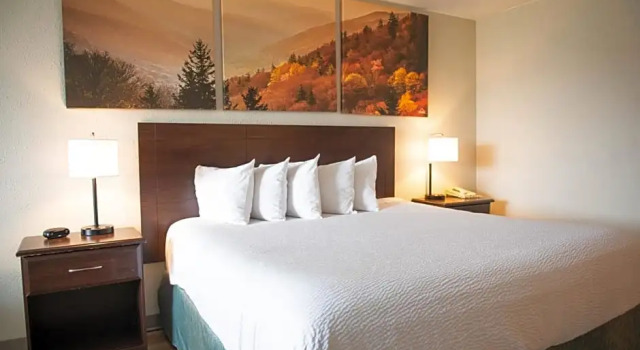 Номер Standard Days Inn by Wyndham Waynesboro