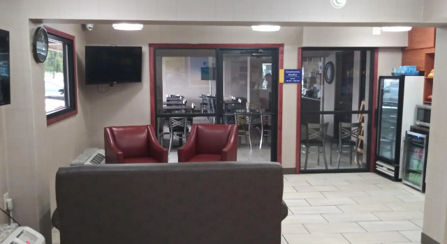 Quality Inn, Buchen Sie Hotel Middleburg Heights Ohio