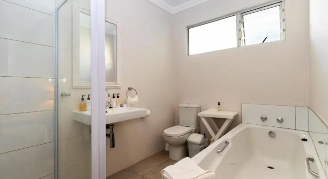 Люкс Deluxe Morgan Bay Hotel