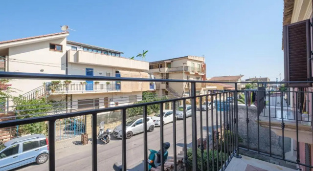 Casa Vacanza Josephine, Book Vacation Home Hotels in Sicily with Parking, Parking