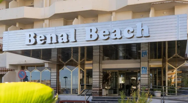Benalbeach Playa Suite, Забронировать Апартаменты/квартира Отели Бенальмадена с парковкой, рядом с Индуистский храм, Парковка