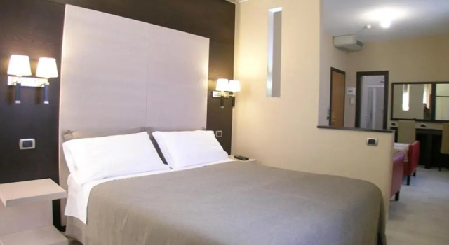 Четырёхместный номер Standard с балконом Albergo La Marina B&B