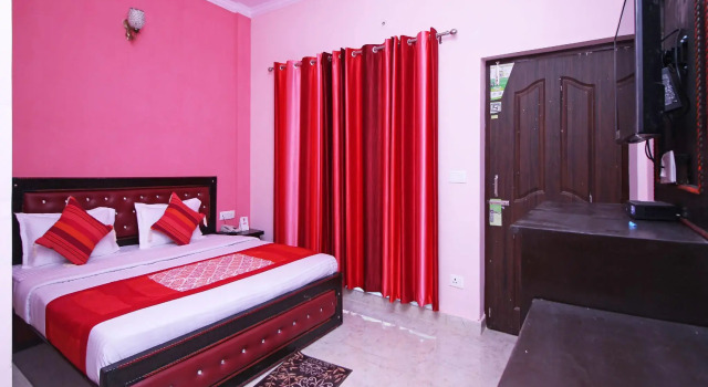 OYO 7252 near Kempty Falls, Rezervovat Hotel Mussoorie Uttarakhand