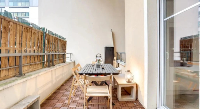 Chic apart with terrace and parking