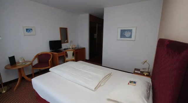 Номер Superior HK Hotel Düsseldorf City