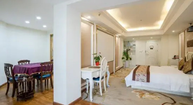 Люкс Deluxe Xideng Yundu Hotel (Chengdu Wuhou Interchange Subway Station)
