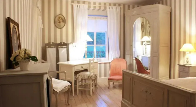 Chambres d'Hôtes Saint Joseph des Tassons, 预订 酒店 弗雷斯内奥蒙 Great Eastern Region