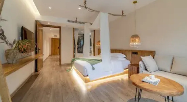 Люкс с балконом Southern Sichuan Bamboo Sea Yun Ying Gu · Private Hot Spring Homestay