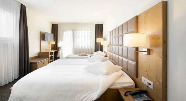 Трёхместный номер Standard Hotel Olympic - Montana Center