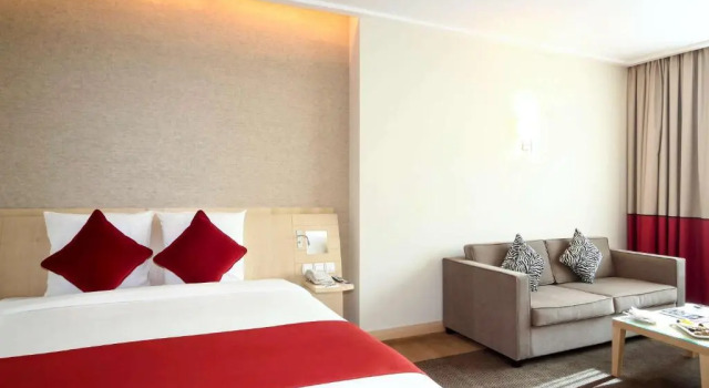 Двухместный номер Deluxe Novotel Riyadh Al Anoud