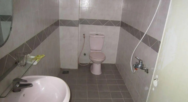 Thien Y Hotel 2, Забронировать Отель Отели District 6 с парковкой, Парковка