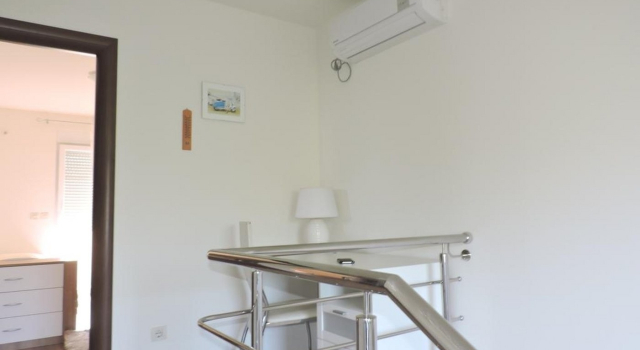 Holiday house Pet - 20m from the sea: Barbat, Island Rab, Book Villa Rab Rab Island