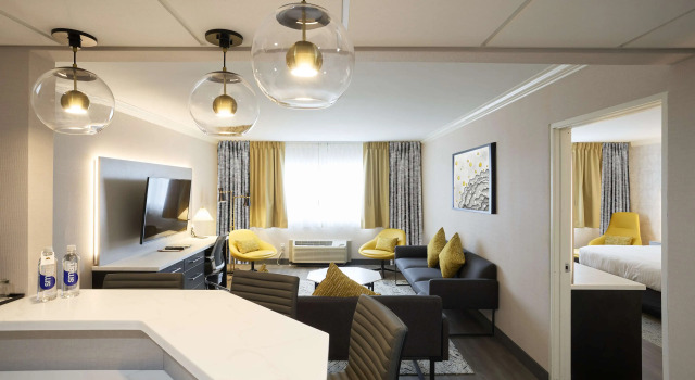 Gateway Hotel and Conference Center, Reserva ahora Hotel Ames Iowa
