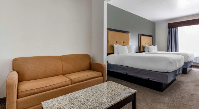 Четырёхместный люкс Comfort Inn & Suites Gatesville