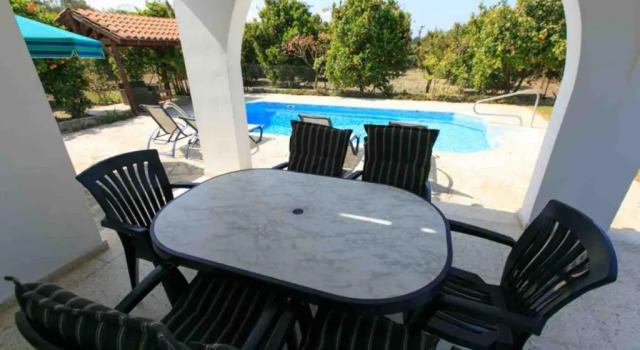 Вилла с 2 комнатами Sun Beach Villa Tria