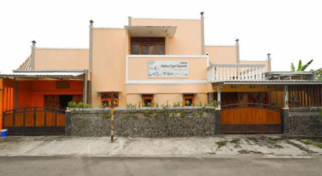 OYO 3715 Ndalem Jogja Cupuwatu Syariah
