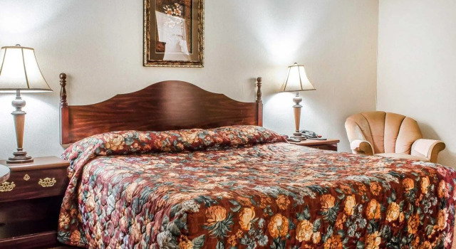 Двухместный номер Standard Econo Lodge Frackville