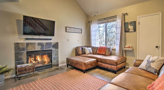 Апартаменты Manitou Springs Escape w/ A/C & Private Deck!