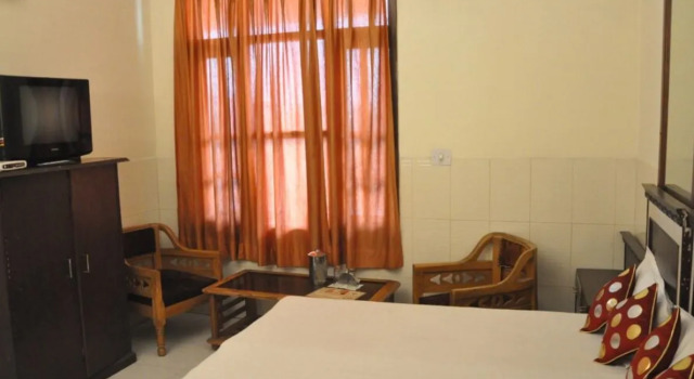 Номер Deluxe Hotel Surya Palace