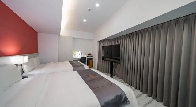 Четырёхместный номер Superior JIASHITE HOTEL