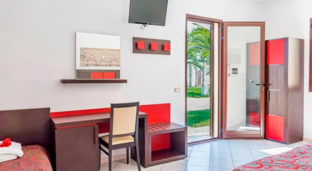 Трёхместный номер Standard Resort Villa Hermosa