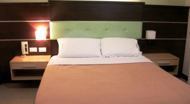 Olongapo Travel Lodge, Book Hotel Billige hoteller i Zambales
