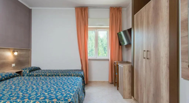 Семейный номер Standard Hotel Tasso