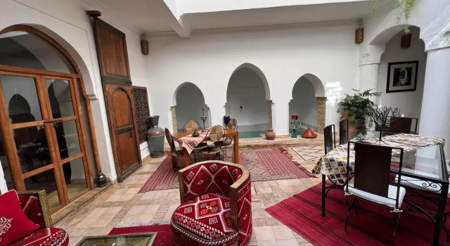 Riad dar El Arsa Rooftop & jacuzzi, Забронировать Отель Медина 