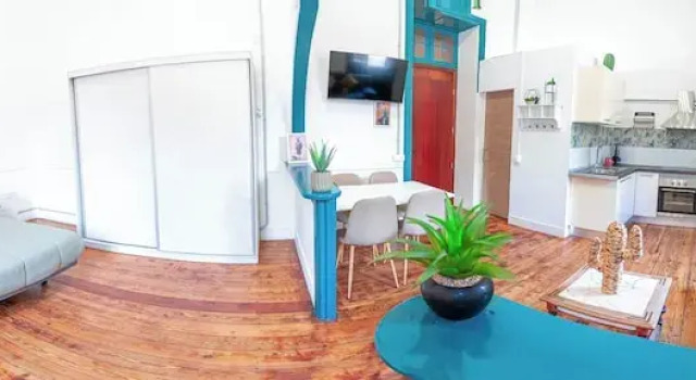 Deluxe Sviitti Atlantis Surf Hostel
