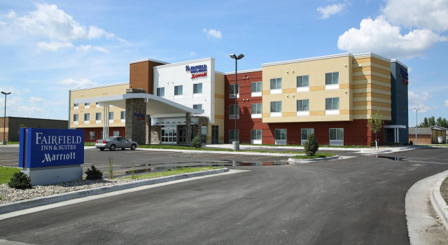 Четырёхместный номер Standard Fairfield Inn & Suites East Grand Forks