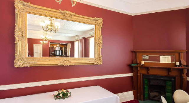Criterion Warwick Hotel, Buchen Sie Hotel Warwick Queensland