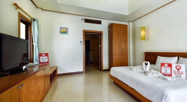 NIDA Rooms Taling Chan Number 4 Hills, Забронировать Отель Отели Южного Таиланда с бассейном, Бассейн