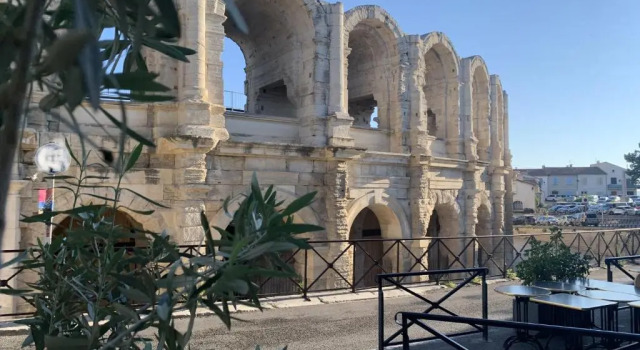 Апартаменты Holiday in Arles: Appartement de lAmphithéâtre