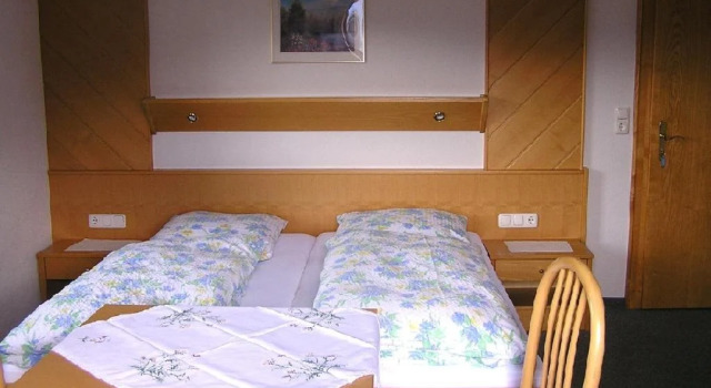 Haus Pinzger, Забронировать Отель Отели Тироля 3 звезды, 3*